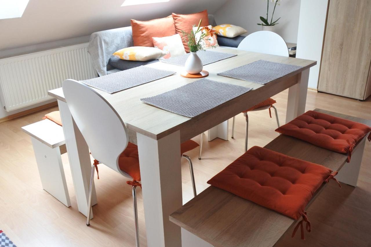 Apartma Vrh Лесце Екстер'єр фото