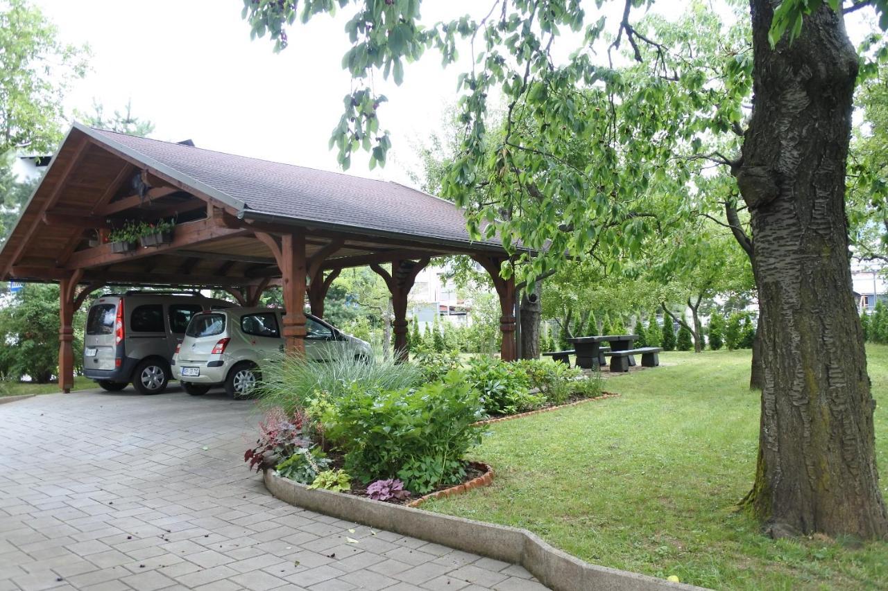 Apartma Vrh Лесце Екстер'єр фото